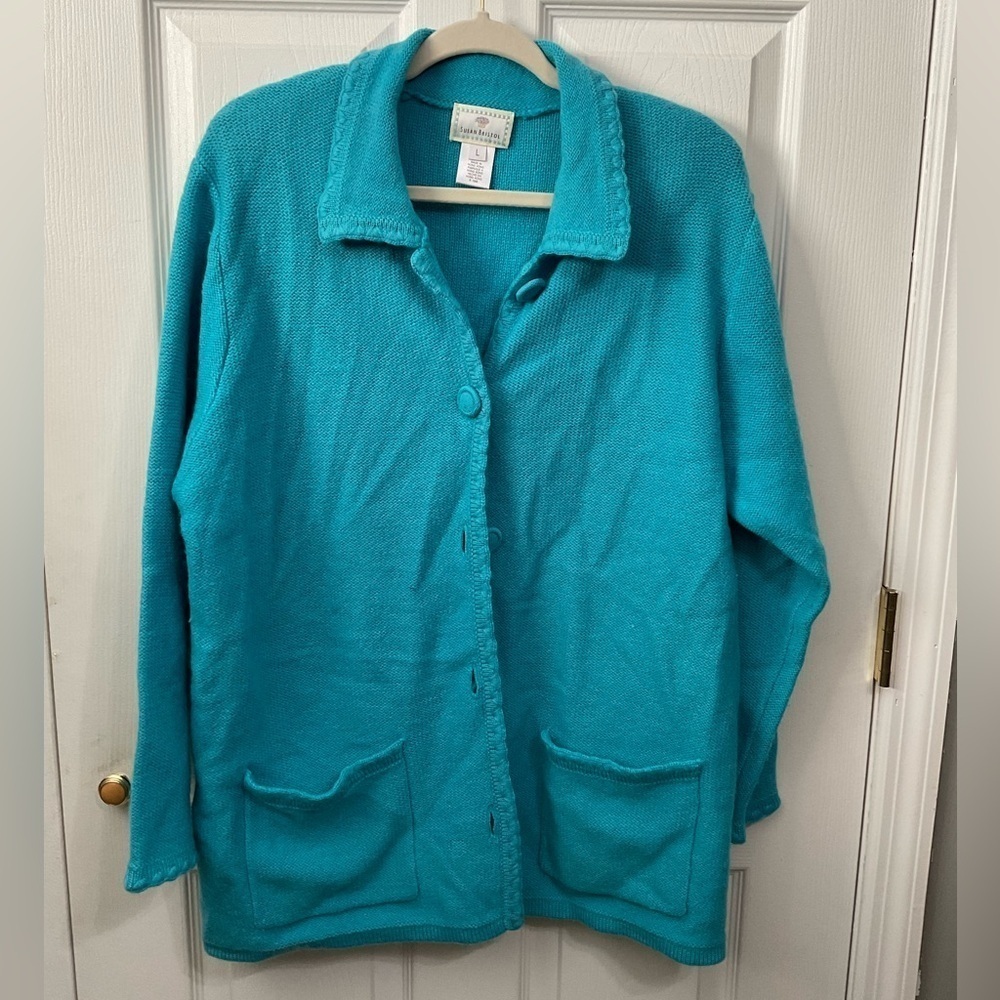 Susan Bristol cardigan. Button front.  100% Wool. Size L.